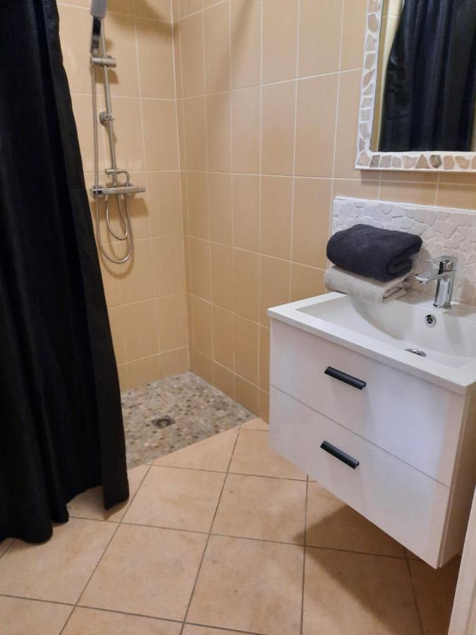 Holiday home Le Canari Huisnes-sur-Mer